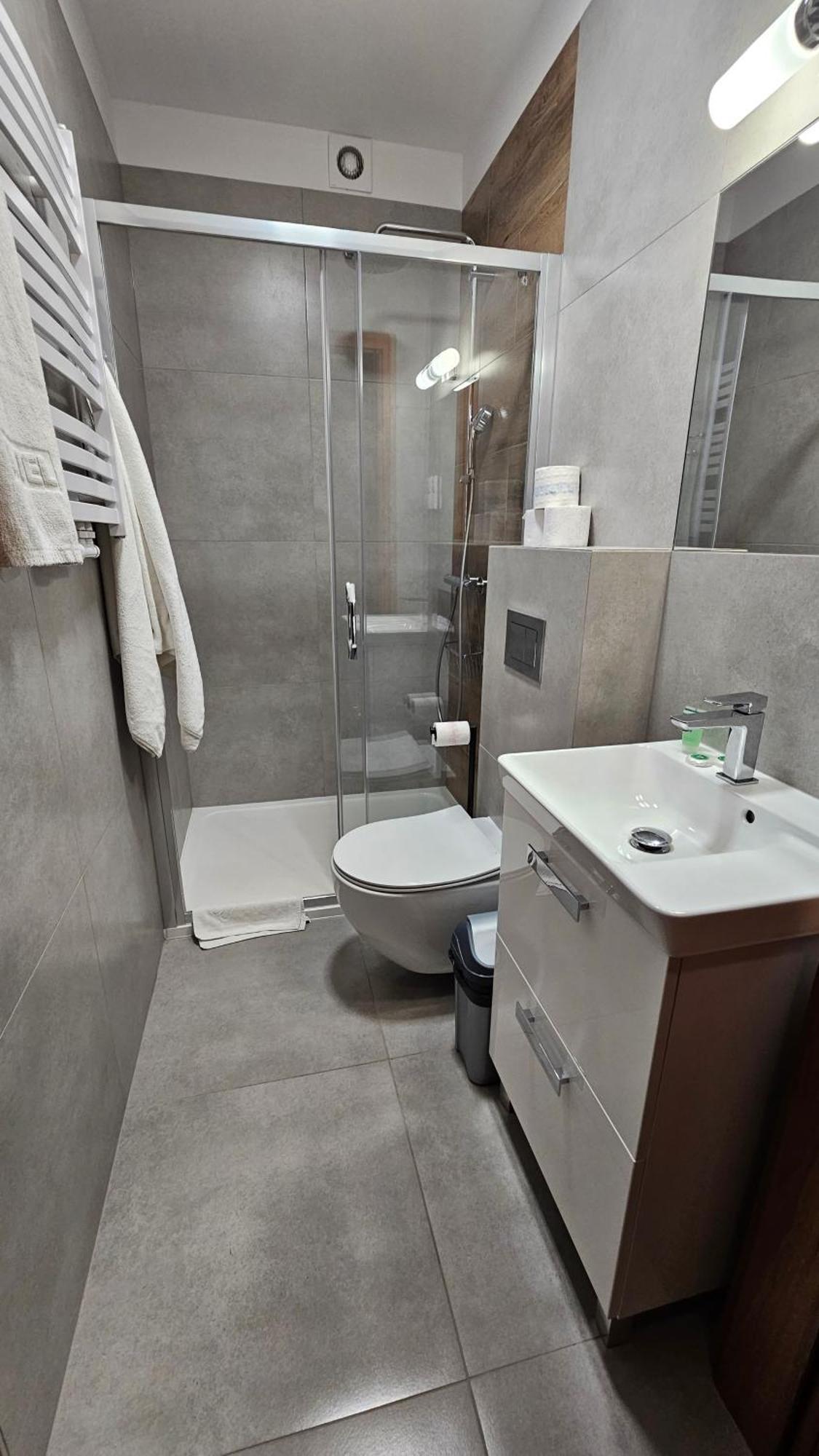 Hotel Sypniewo Margonin Екстериор снимка
