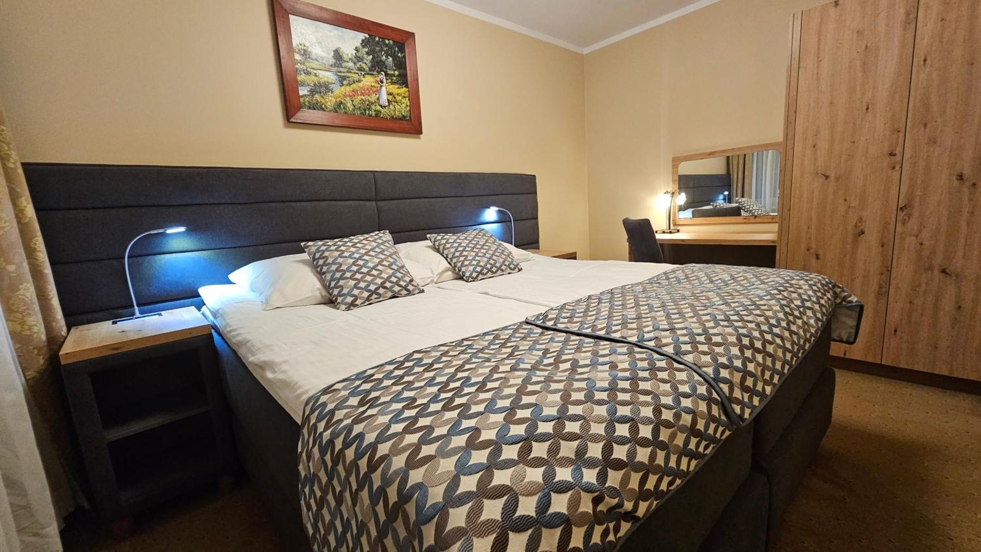 Hotel Sypniewo Margonin Екстериор снимка