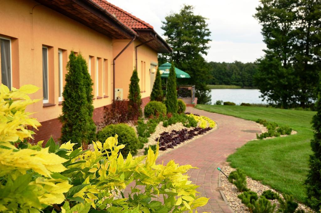 Hotel Sypniewo Margonin Екстериор снимка